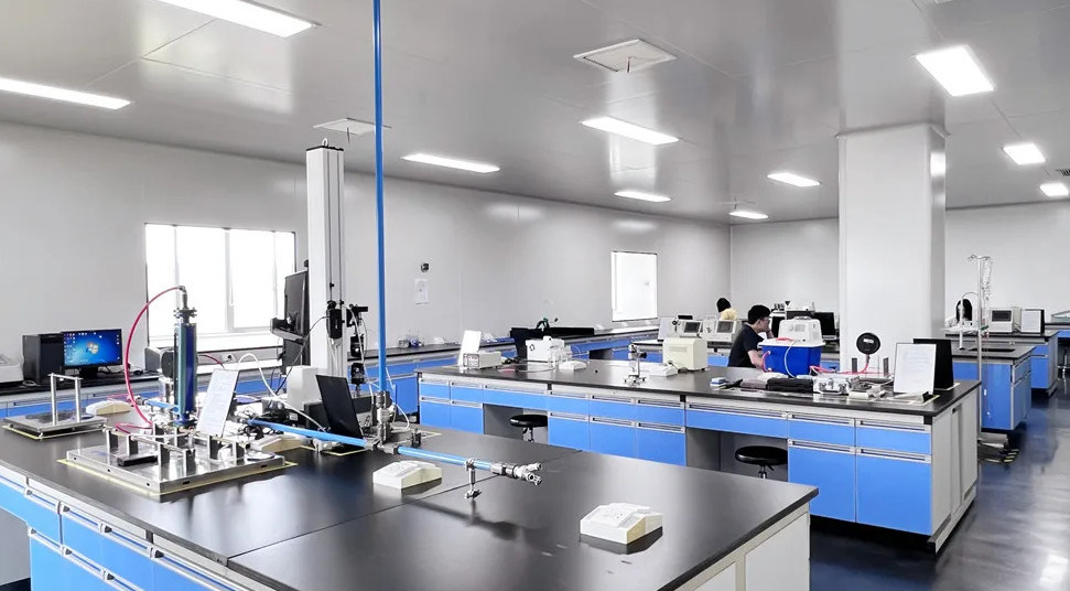 Zhejiang Runqiang Medical Instruments Co.,Ltd ligne de production du fabricant